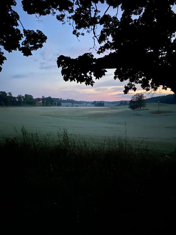 Herrgardsflygel Mitt I Soermland Villa